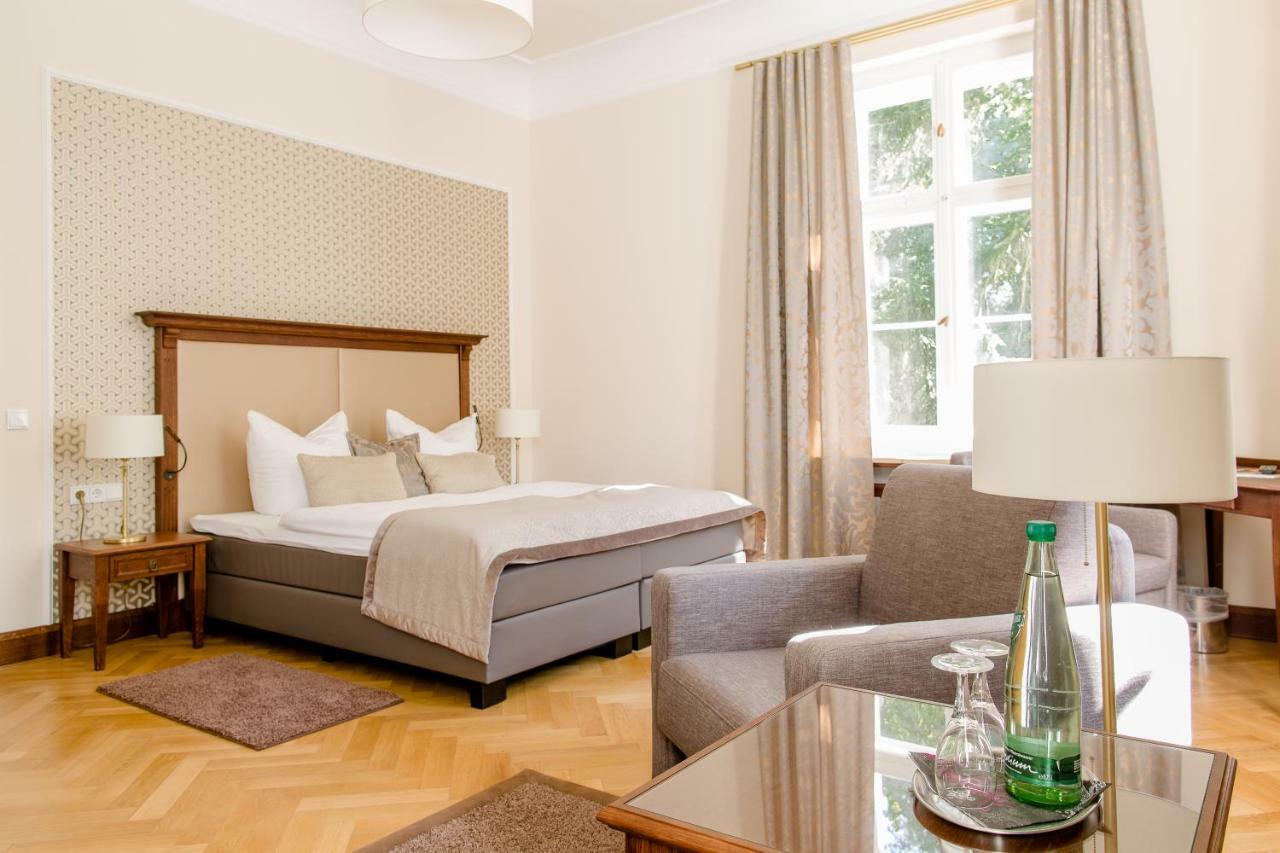 Hotel Villa Altenburg Possneck Ngoại thất bức ảnh